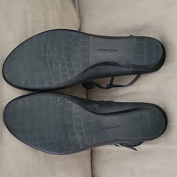 rockport flip flops mens